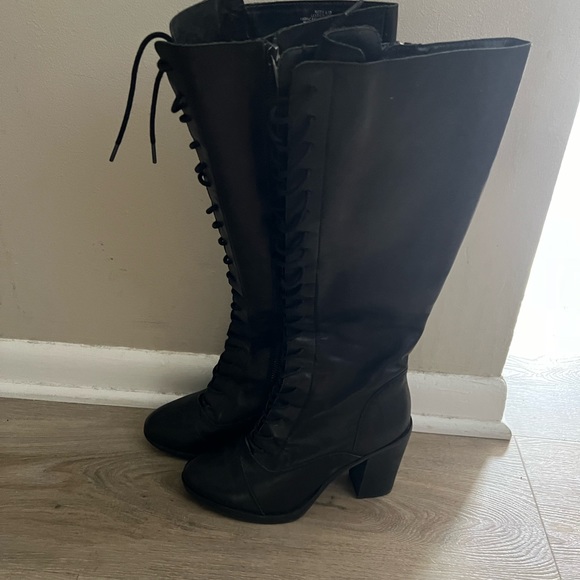 Stevie Nicks witchy style lace up boots - Picture 3 of 3
